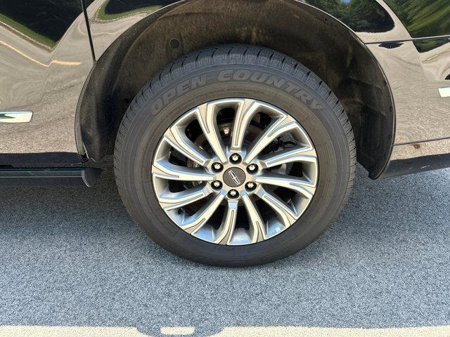 Photo of 2024 Infinite Black Metallic Clearcoat Lincoln Navigator