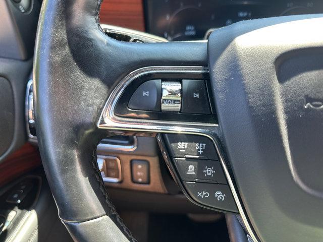 Photo of 2024 Infinite Black Metallic Clearcoat Lincoln Navigator
