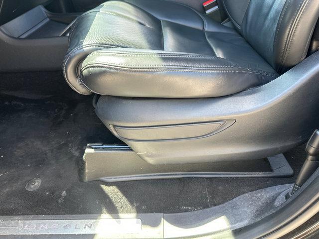 Photo of 2024 Infinite Black Metallic Clearcoat Lincoln Navigator