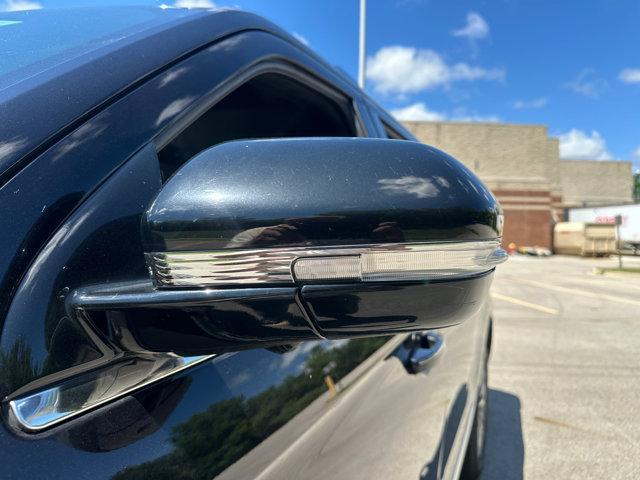 Photo of 2024 Infinite Black Metallic Clearcoat Lincoln Navigator