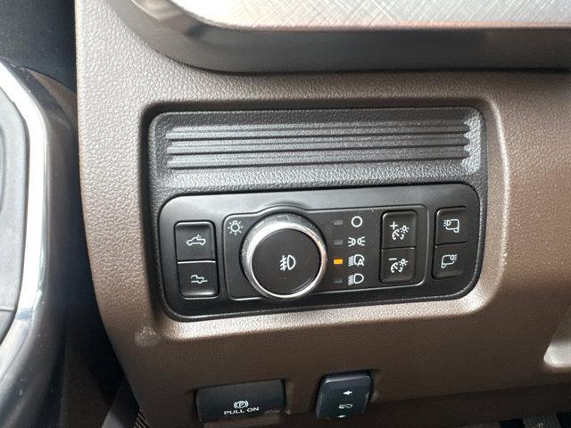 Photo of 2025 Agate Black Metallic Ford F-250