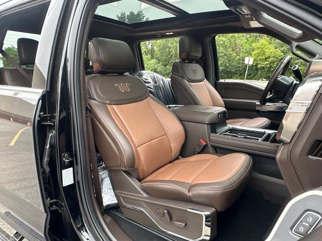 Photo of 2025 Agate Black Metallic Ford F-250