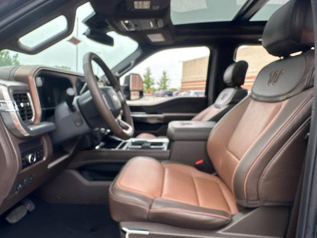 Photo of 2025 Agate Black Metallic Ford F-250