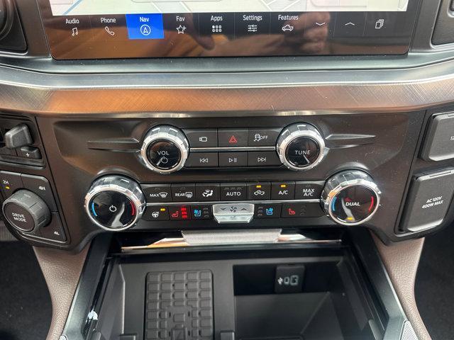 Photo of 2025 Agate Black Metallic Ford F-250