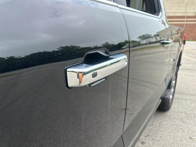 Photo of 2025 Agate Black Metallic Ford F-250