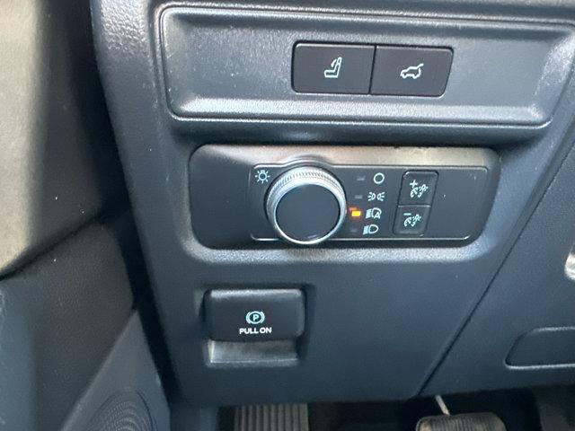 Photo of 2022 Agate Black Metallic Ford Expedition Max