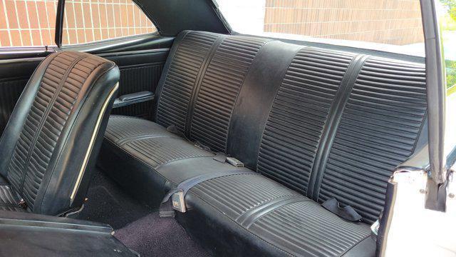 Photo of 1966 White Pontiac GTO