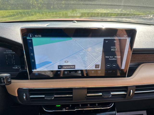 Photo of 2023 Red Carpet Metallic Tinted Clearcoat Lincoln Corsair