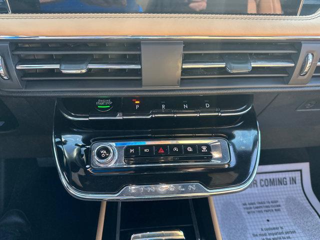 Photo of 2023 Red Carpet Metallic Tinted Clearcoat Lincoln Corsair