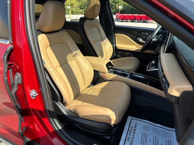 Photo of 2023 Red Carpet Metallic Tinted Clearcoat Lincoln Corsair