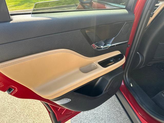 Photo of 2023 Red Carpet Metallic Tinted Clearcoat Lincoln Corsair
