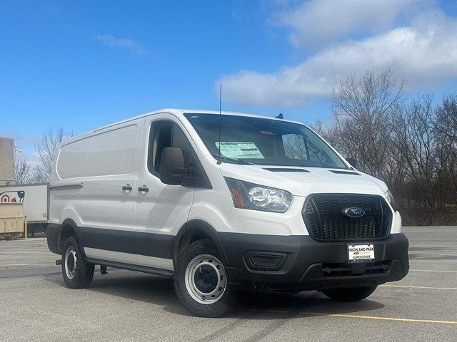 Photo of 2025 Oxford White Ford Transit-150
