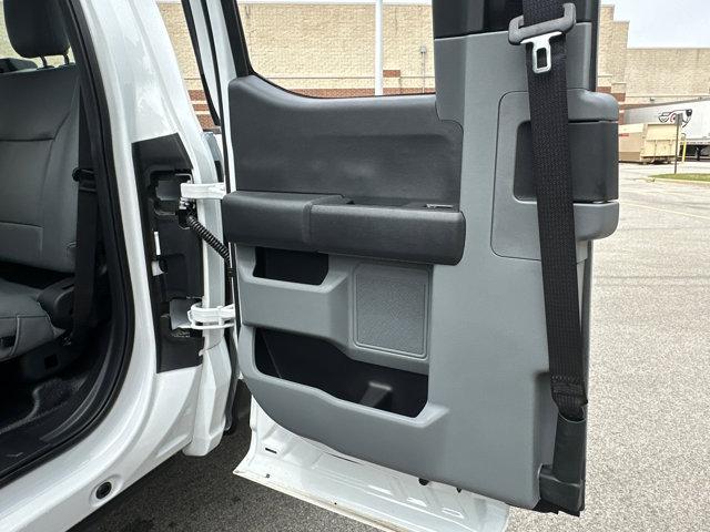 Photo of 2025 Oxford White Ford F-250