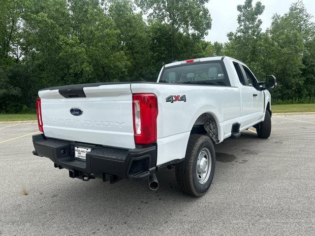 Photo of 2025 Oxford White Ford F-250