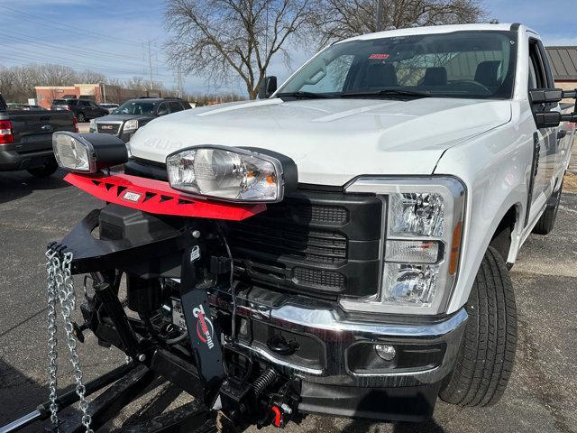Photo of 2024 Oxford White Ford F-250