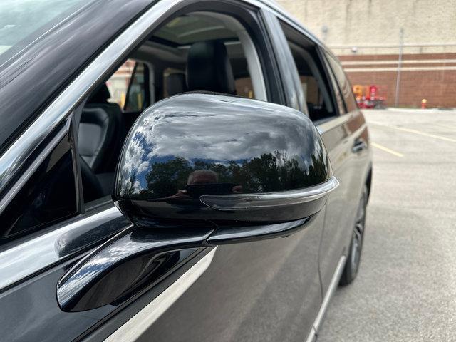 Photo of 2025 Infinite Black Metallic Clearcoat Lincoln Aviator