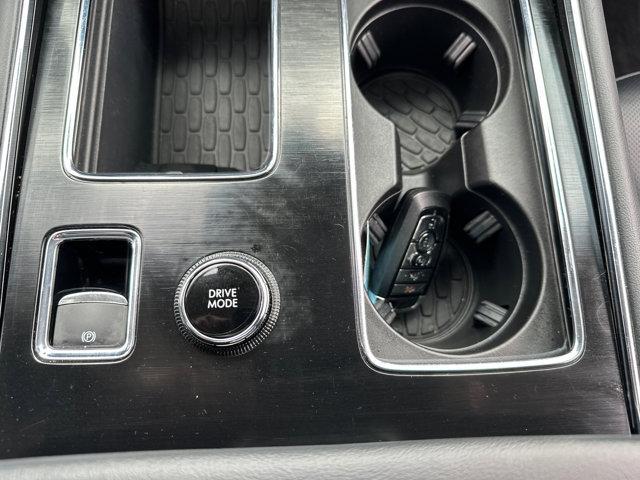 Photo of 2025 Infinite Black Metallic Clearcoat Lincoln Aviator