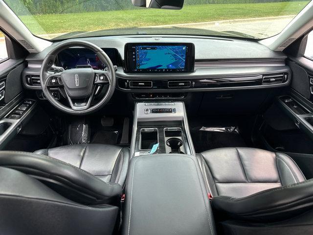 Photo of 2025 Infinite Black Metallic Clearcoat Lincoln Aviator