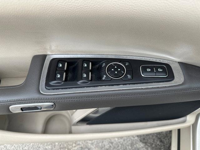 Photo of 2017 Palladium White Gold Metallic Lincoln Continental