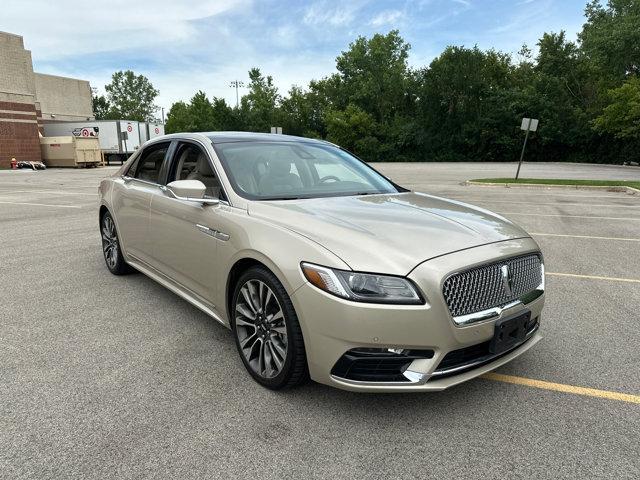 Photo of 2017 Palladium White Gold Metallic Lincoln Continental