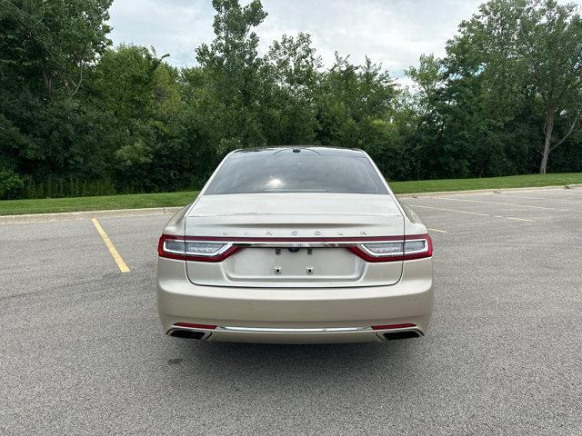 Photo of 2017 Palladium White Gold Metallic Lincoln Continental