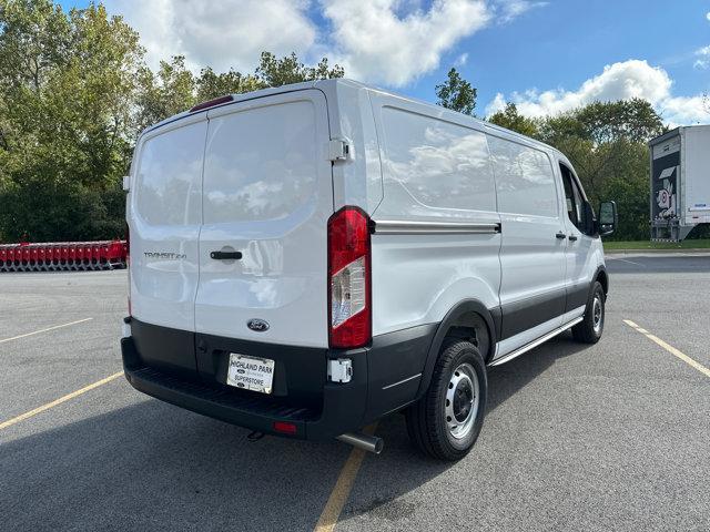 Photo of 2025 Oxford White Ford Transit-250