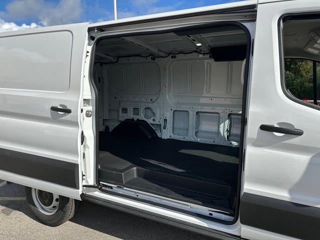 Photo of 2025 Oxford White Ford Transit-250