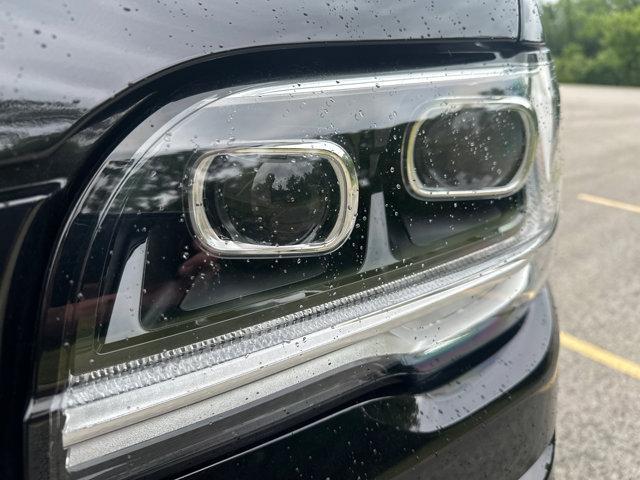 Photo of 2024 Infinite Black Metallic Clearcoat Lincoln Navigator