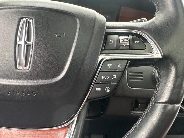 Photo of 2024 Infinite Black Metallic Clearcoat Lincoln Navigator