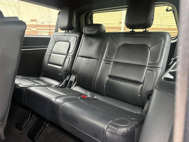 Photo of 2024 Infinite Black Metallic Clearcoat Lincoln Navigator