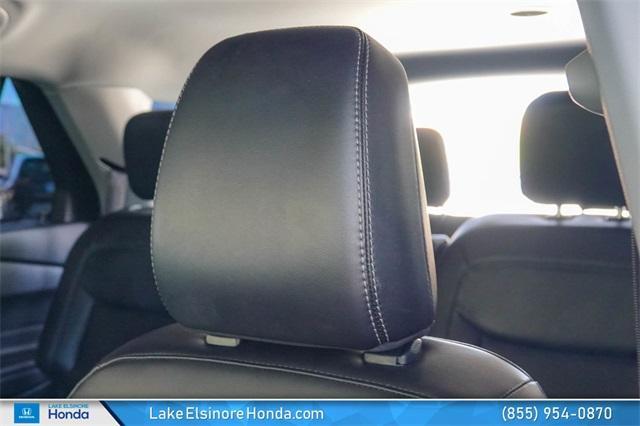 Photo of 2023 Oxford White Ford Explorer