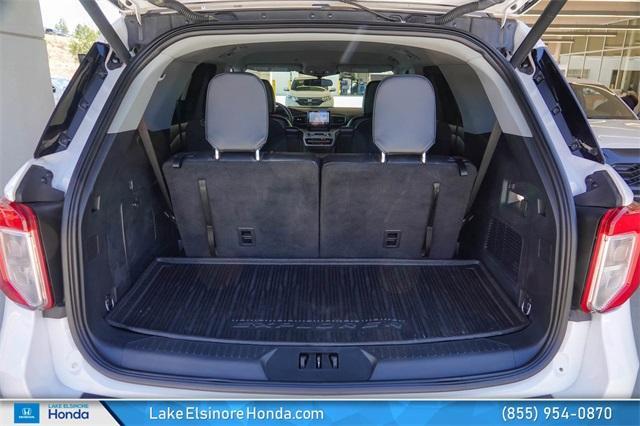 Photo of 2023 Oxford White Ford Explorer