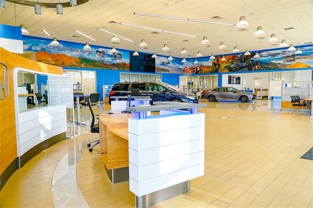 Photo of 2023 Oxford White Ford Explorer