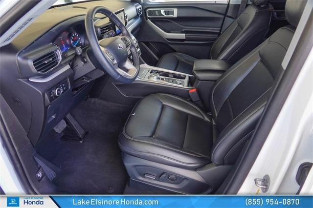Photo of 2023 Oxford White Ford Explorer