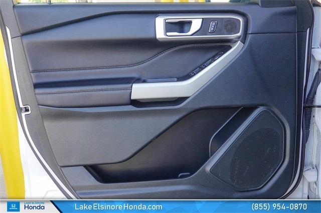 Photo of 2023 Oxford White Ford Explorer