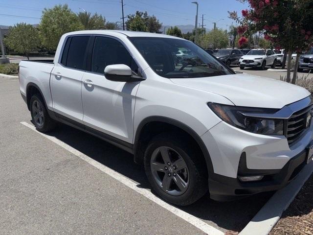Photo of 2023 Platinum White Pearl Honda Ridgeline