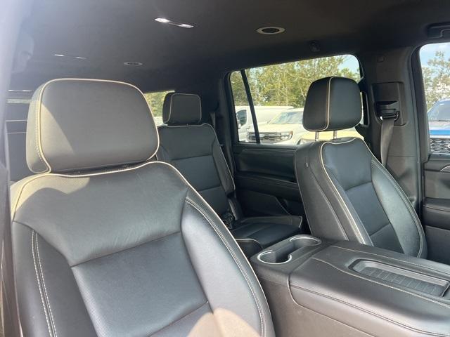 Photo of 2021 Smokey Quartz Metallic GMC Yukon XL