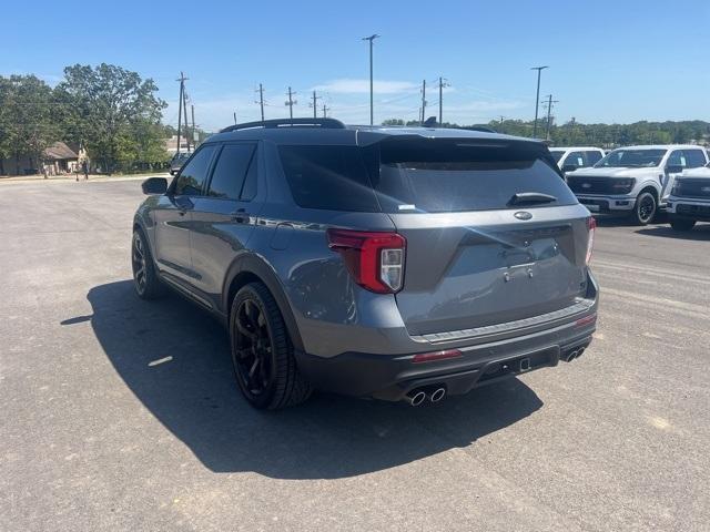 Photo of 2023 Carbonized Gray Metallic Ford Explorer