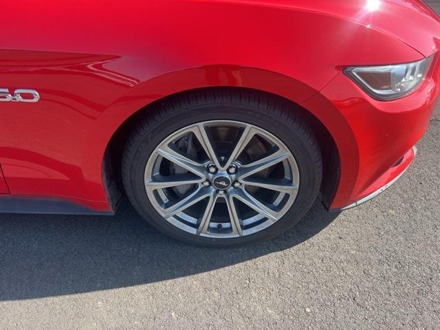 Photo of 2015 Race Red Ford Mustang