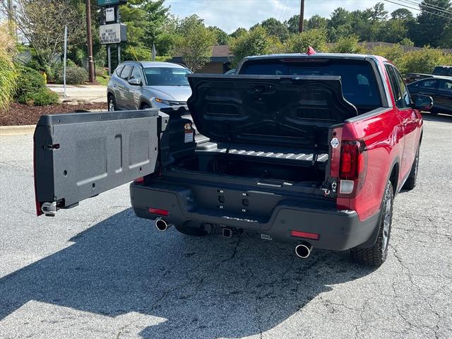 Photo of 2025 Radiant Red Metallic II Honda Ridgeline