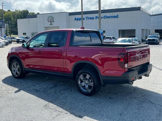 Photo of 2025 Radiant Red Metallic II Honda Ridgeline