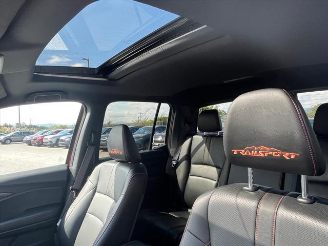 Photo of 2025 Radiant Red Metallic II Honda Ridgeline