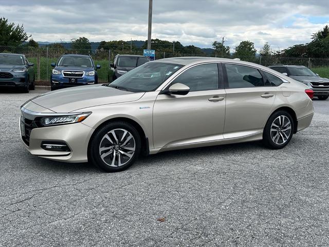 Photo of 2020 Champagne Frost Pearl Honda Accord Hybrid