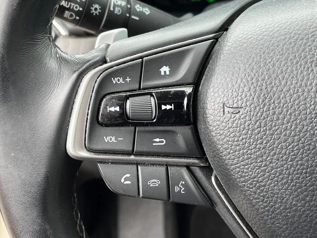 Photo of 2020 Champagne Frost Pearl Honda Accord Hybrid