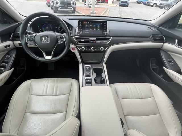 Photo of 2020 Champagne Frost Pearl Honda Accord Hybrid