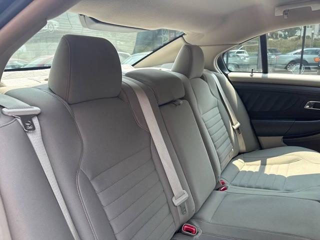Photo of 2010 Steel Blue Metallic Ford Taurus