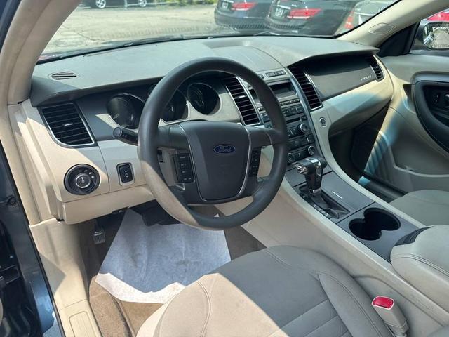 Photo of 2010 Steel Blue Metallic Ford Taurus