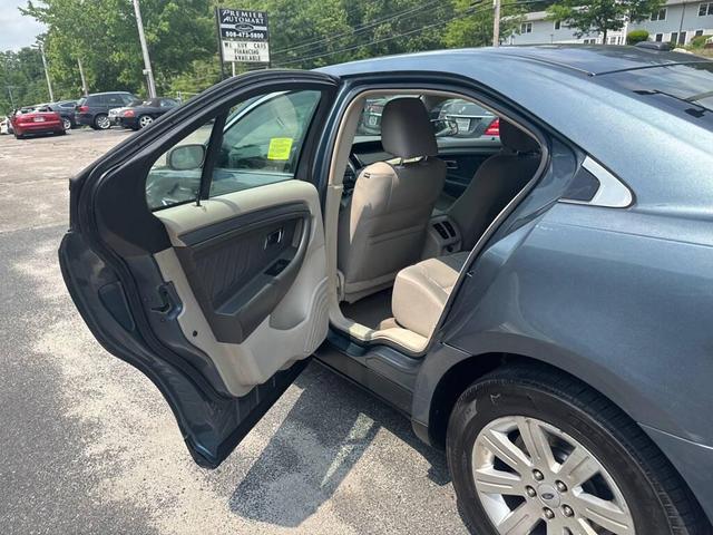 Photo of 2010 Steel Blue Metallic Ford Taurus