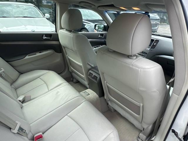 Photo of 2013 Moonlight White INFINITI G37x