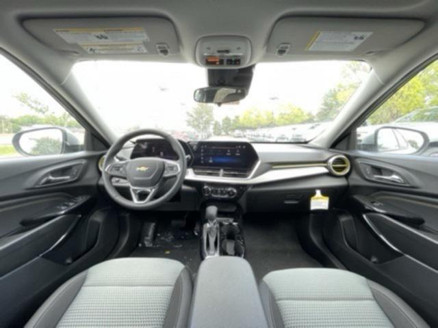 Photo of 2025 Sterling Gray Metallic Chevrolet Trax